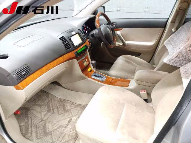 TOYOTA PREMIO