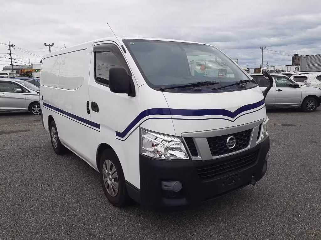 NISSAN NV350 CARAVAN