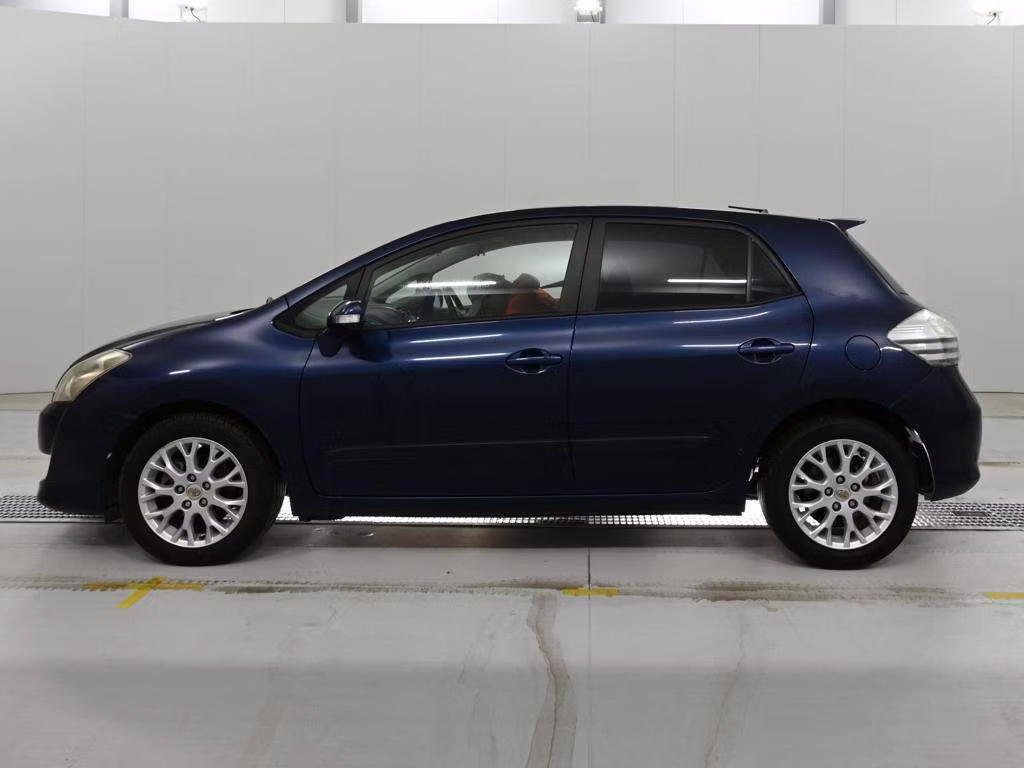 TOYOTA BLADE