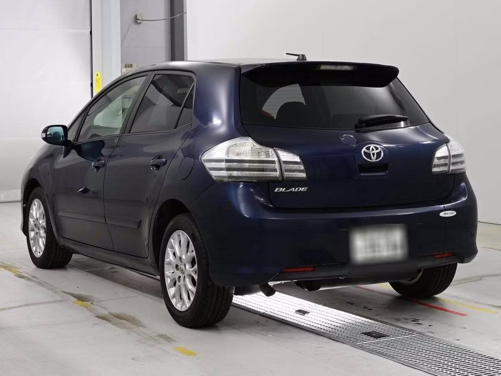 TOYOTA BLADE