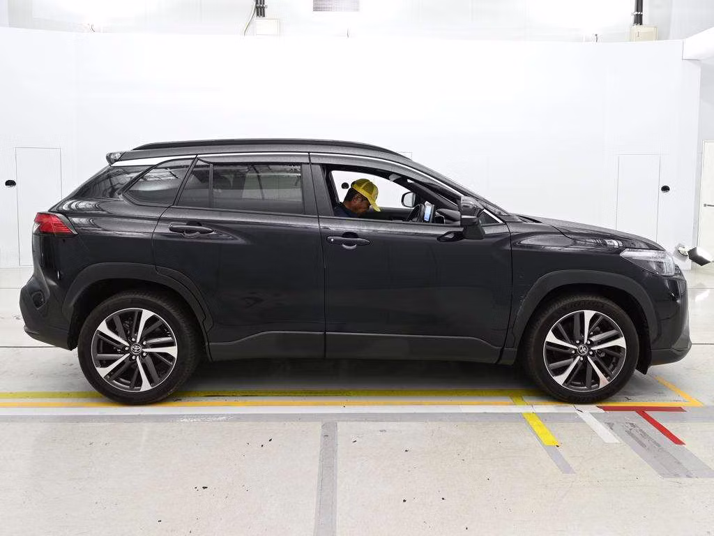 TOYOTA COROLLA CROSS