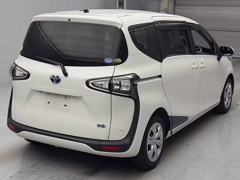 TOYOTA SIENTA