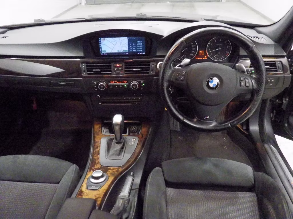 BMW 3-SERIES