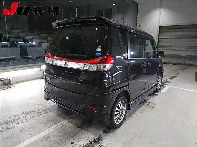 MITSUBISHI DELICA D:2