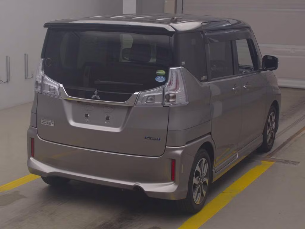 MITSUBISHI DELICA D:2