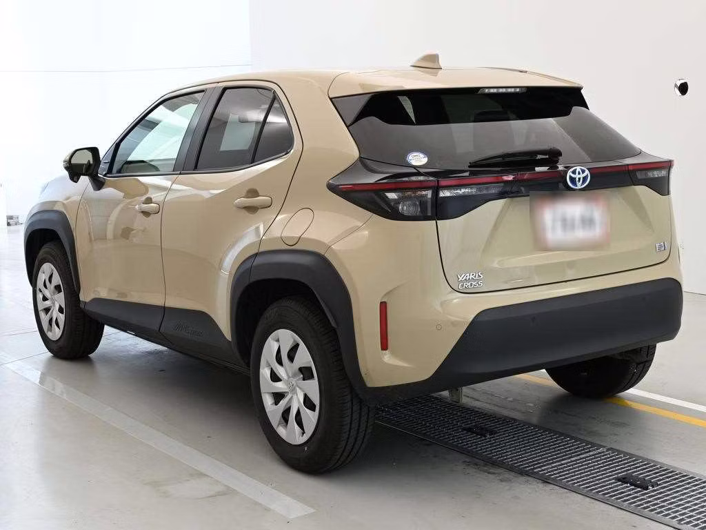 TOYOTA YARIS CROSS
