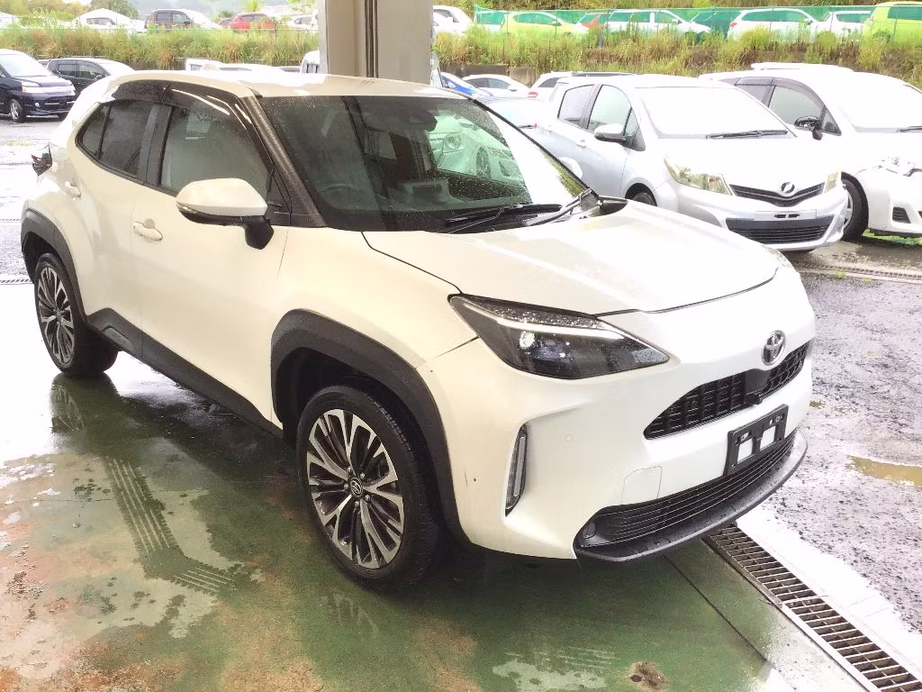 TOYOTA YARIS CROSS