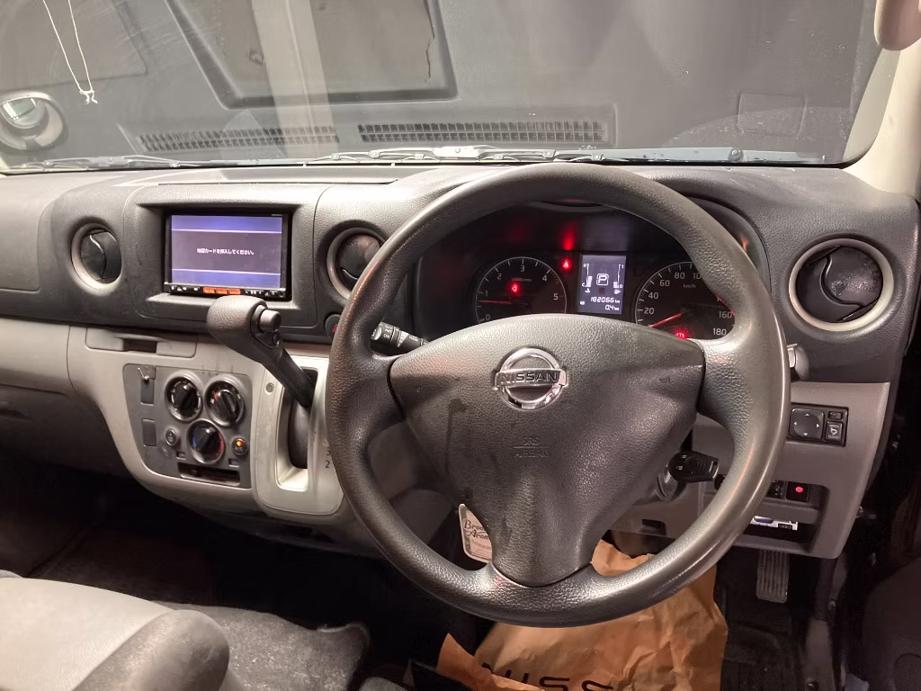NISSAN NV350 CARAVAN