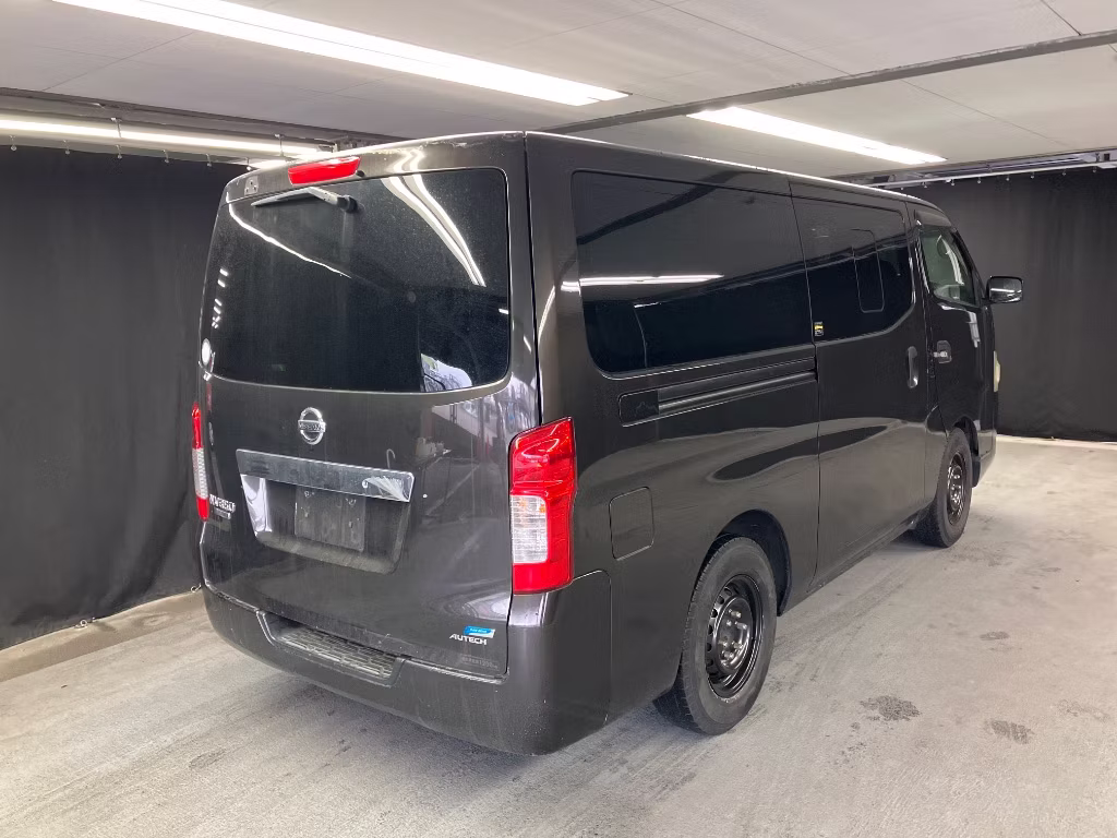 NISSAN NV350 CARAVAN