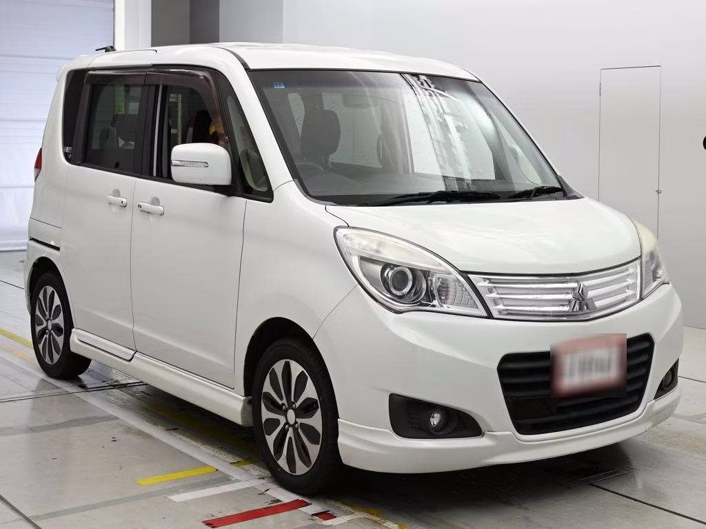 MITSUBISHI DELICA D:2