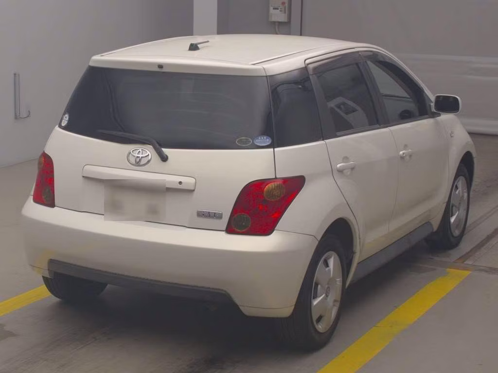 TOYOTA IST