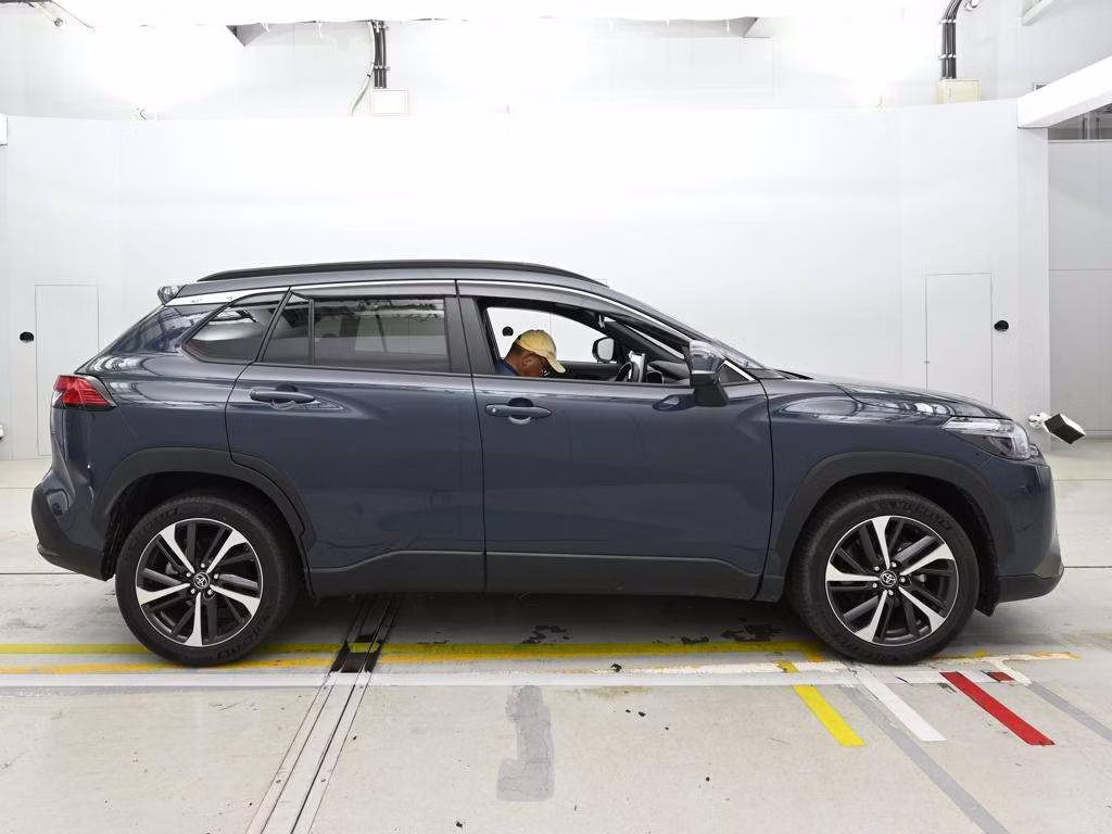 TOYOTA COROLLA CROSS