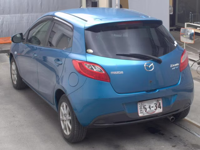 MAZDA DEMIO