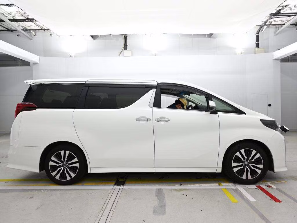 TOYOTA ALPHARD