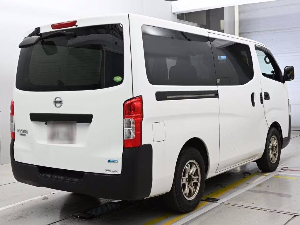 NISSAN NV350 CARAVAN