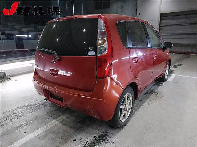 MITSUBISHI COLT