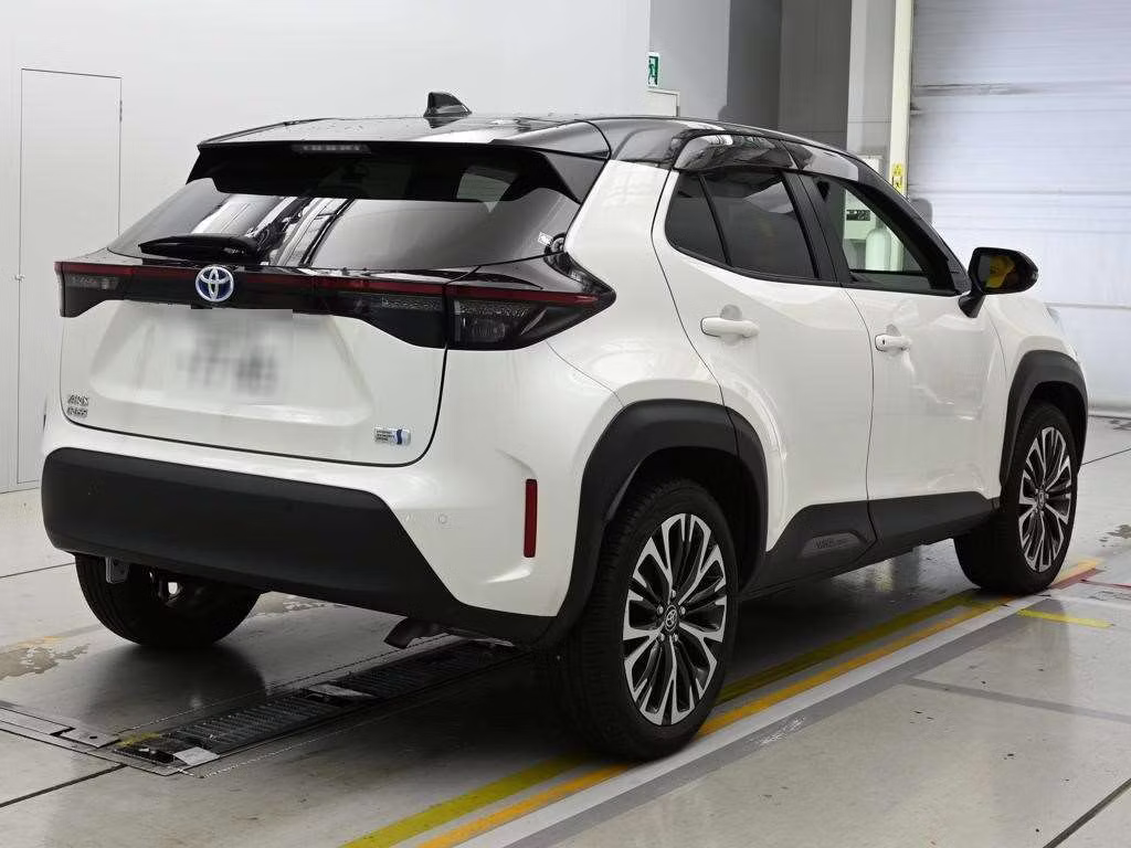 TOYOTA YARIS CROSS