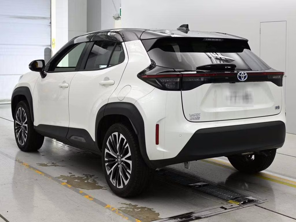 TOYOTA YARIS CROSS