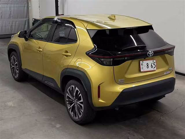 TOYOTA YARIS CROSS