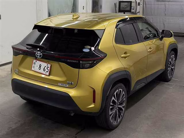TOYOTA YARIS CROSS