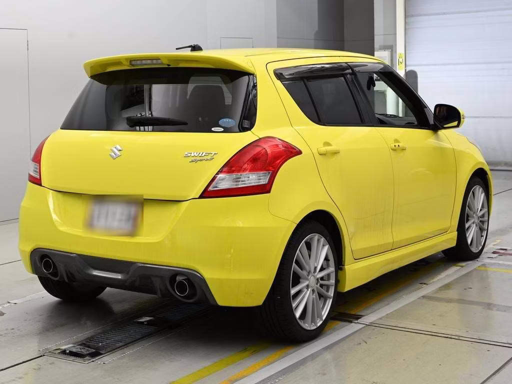 SUZUKI SWIFT