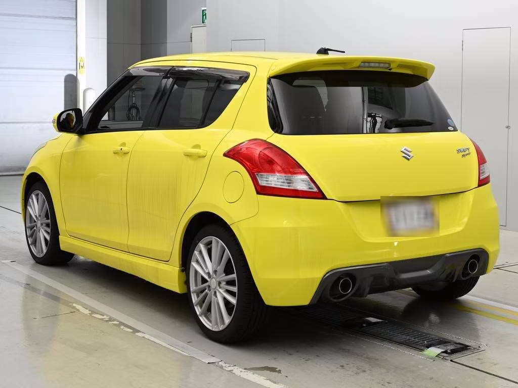 SUZUKI SWIFT