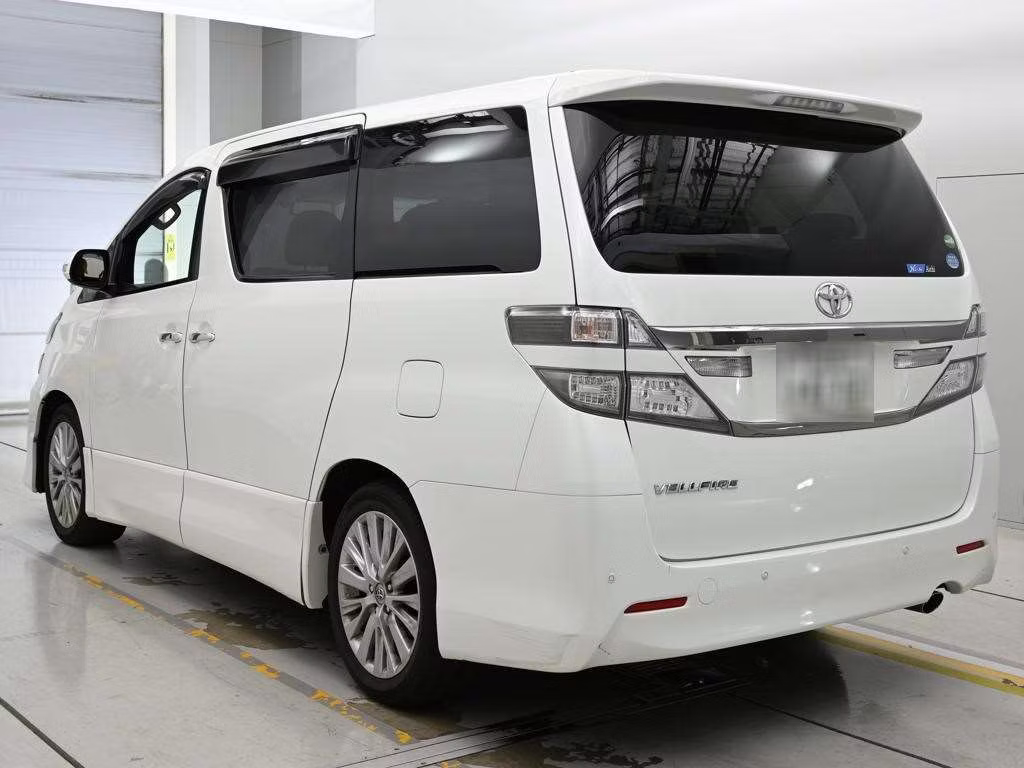 TOYOTA VELLFIRE