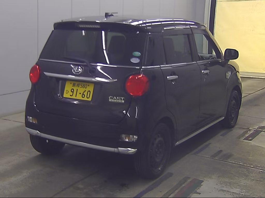 DAIHATSU CAST