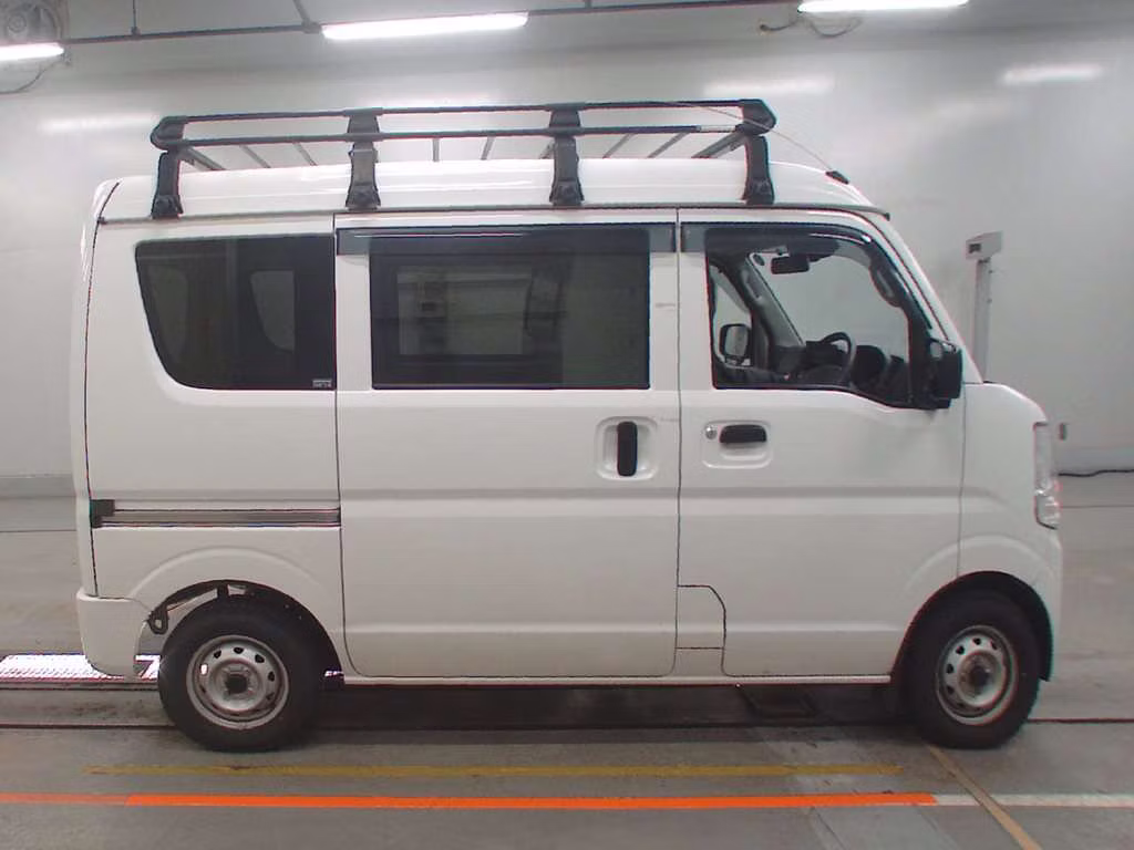 MITSUBISHI MINICAB