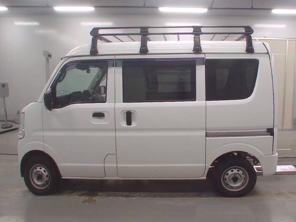 MITSUBISHI MINICAB