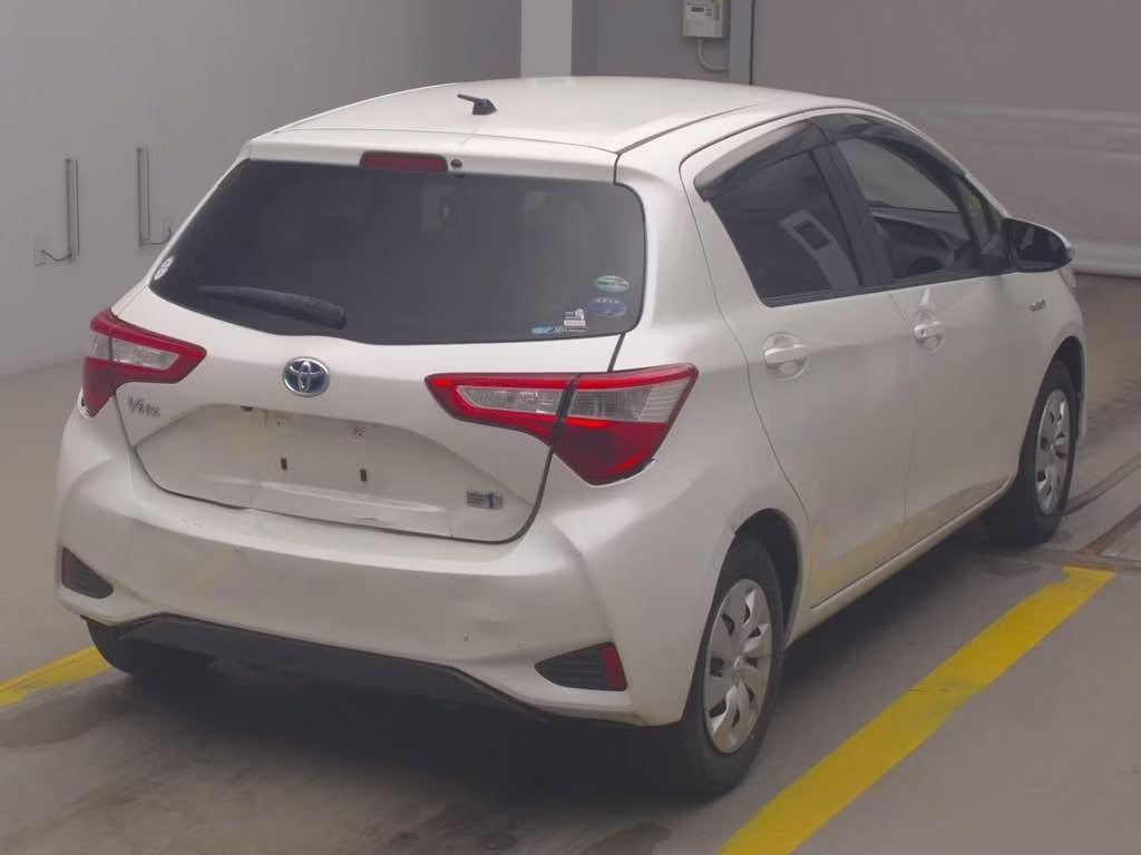 TOYOTA VITZ