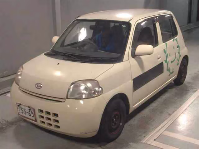 DAIHATSU ESSE