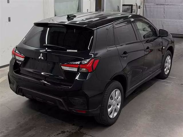 MITSUBISHI RVR
