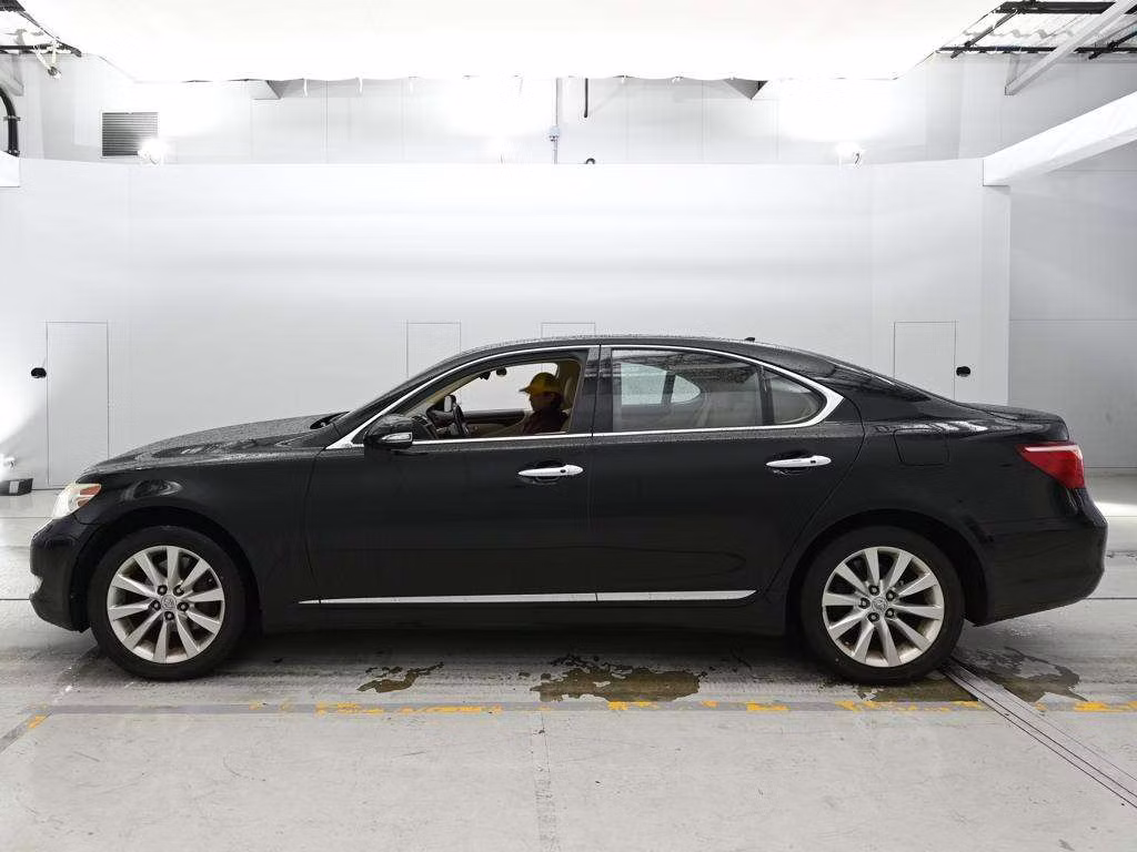 LEXUS LS460