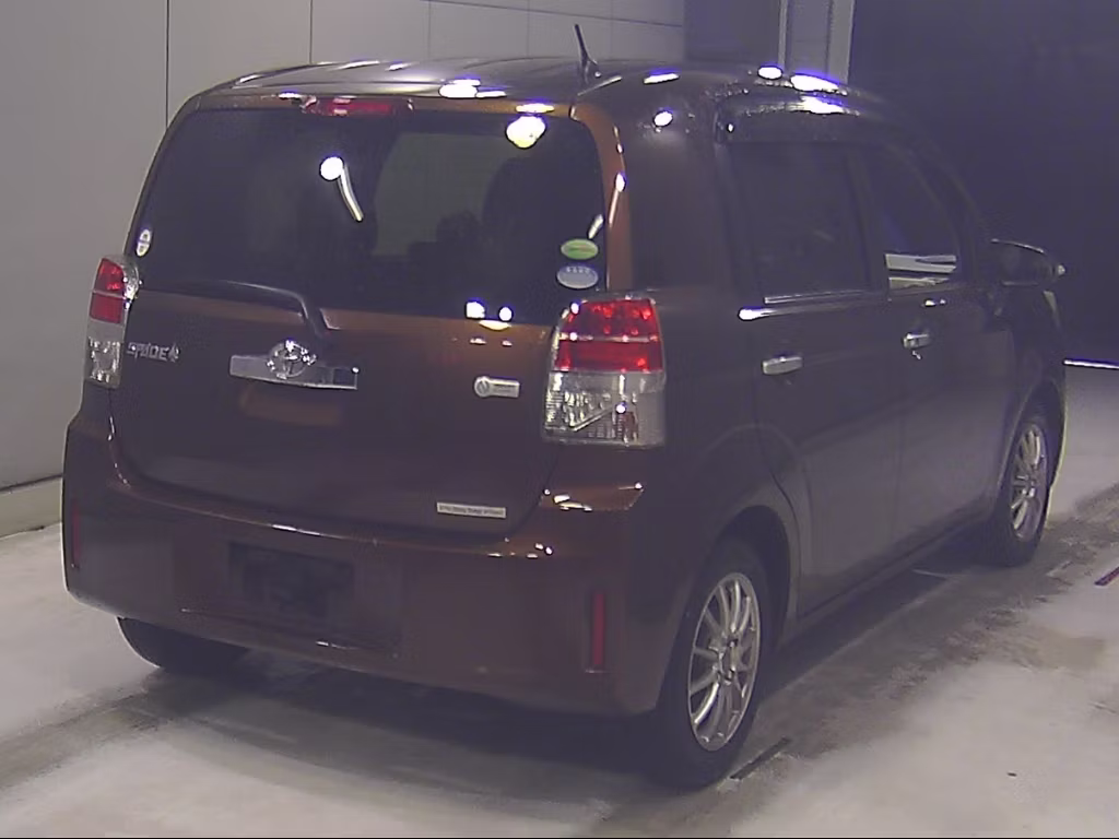 TOYOTA SPADE