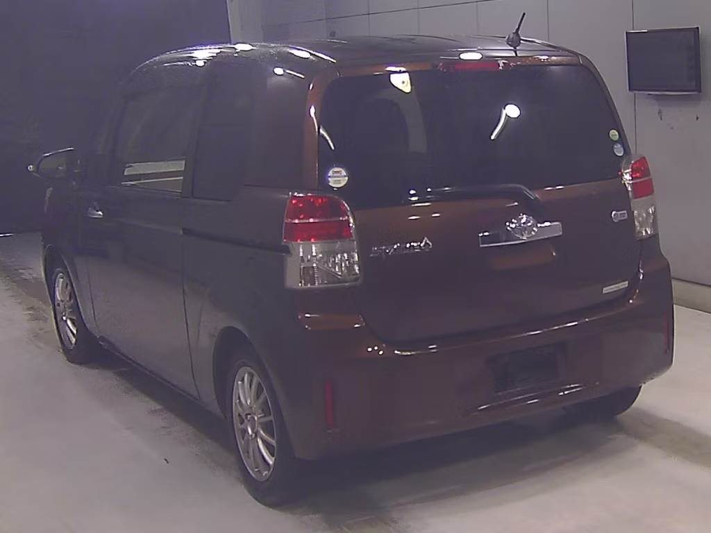 TOYOTA SPADE