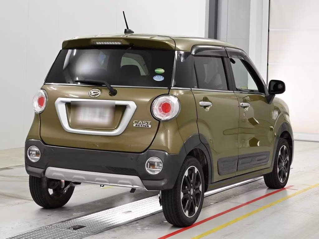 DAIHATSU CAST