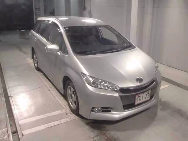 TOYOTA WISH