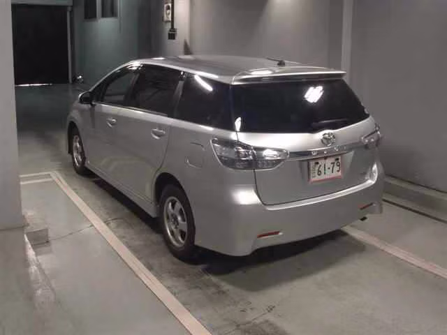 TOYOTA WISH