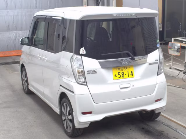 MITSUBISHI EK SPACE