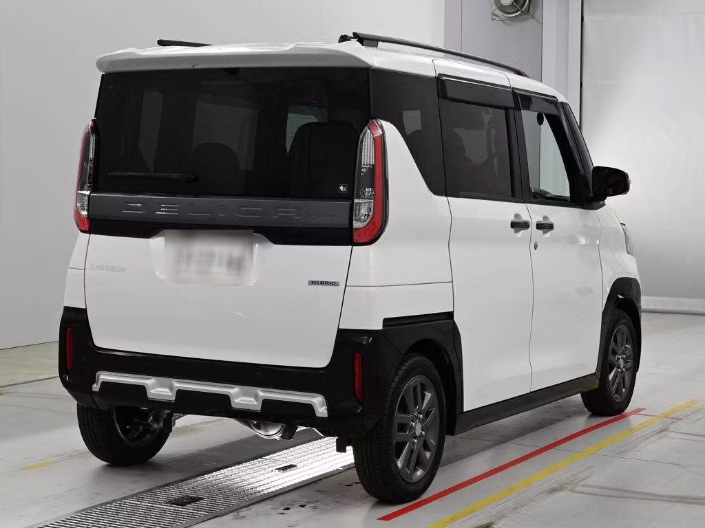 MITSUBISHI DELICA MINI