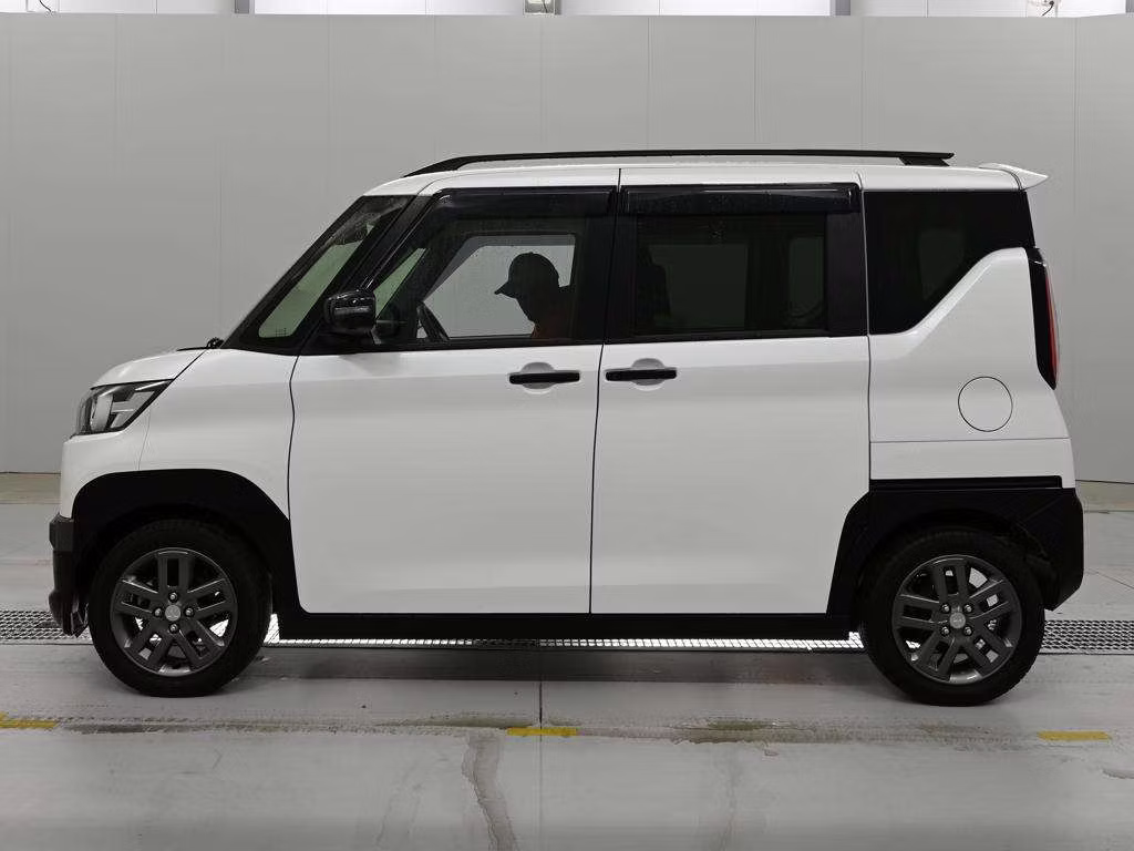 MITSUBISHI DELICA MINI