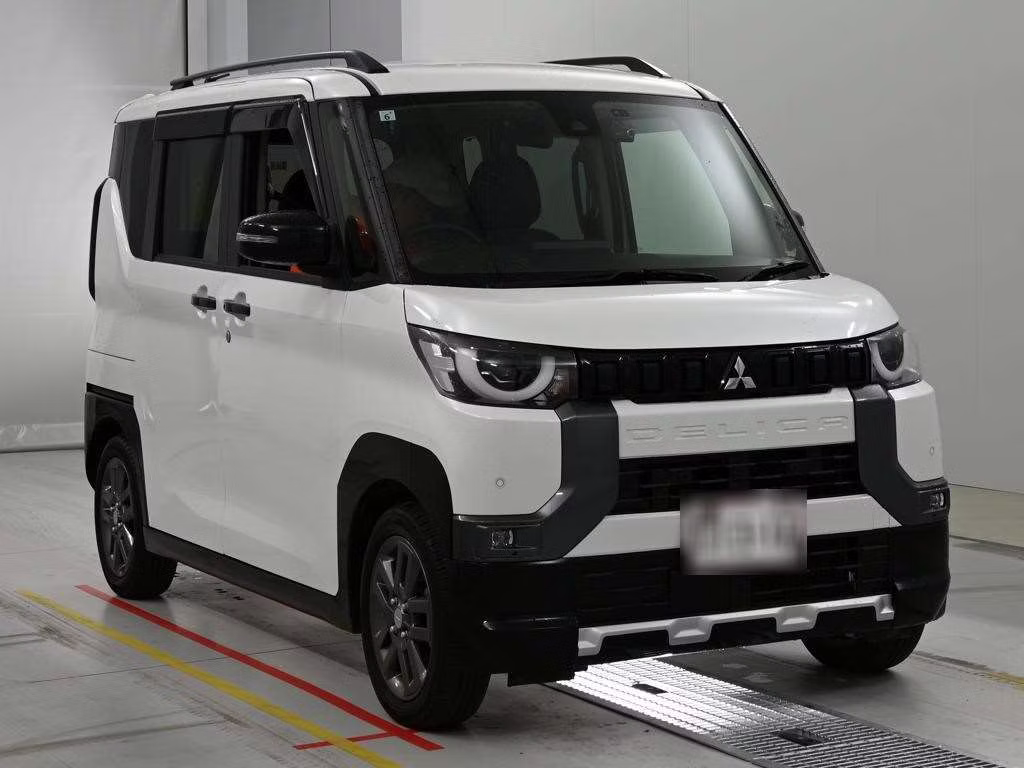 MITSUBISHI DELICA MINI