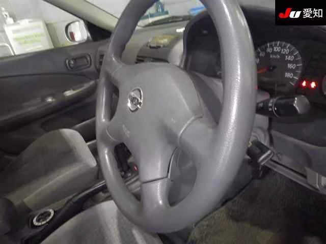 NISSAN SUNNY