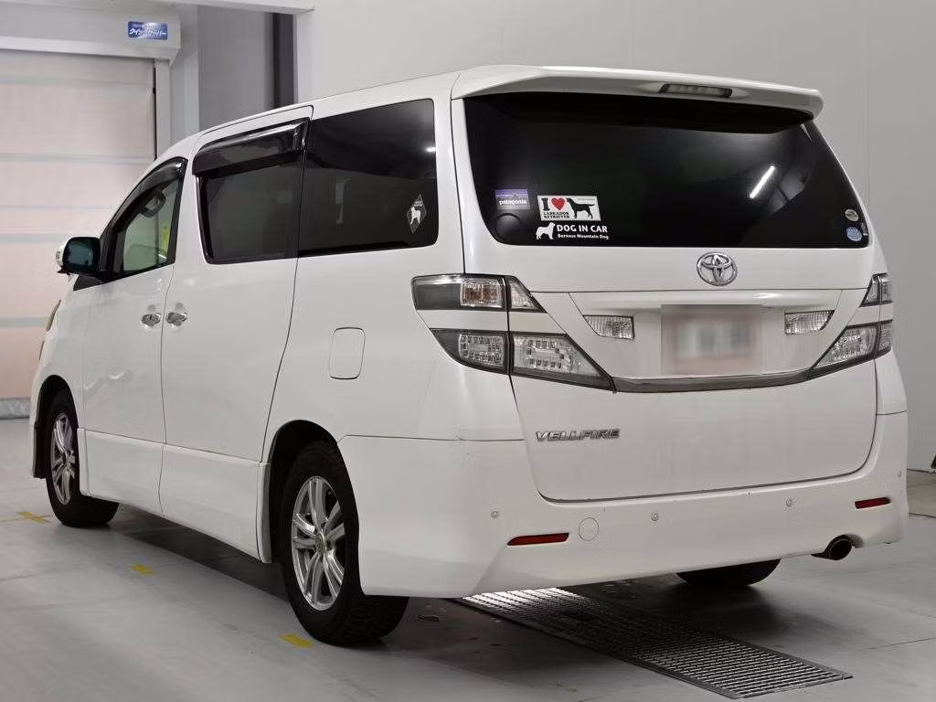 TOYOTA VELLFIRE