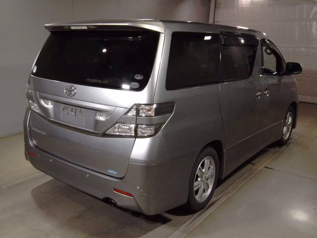 TOYOTA VELLFIRE