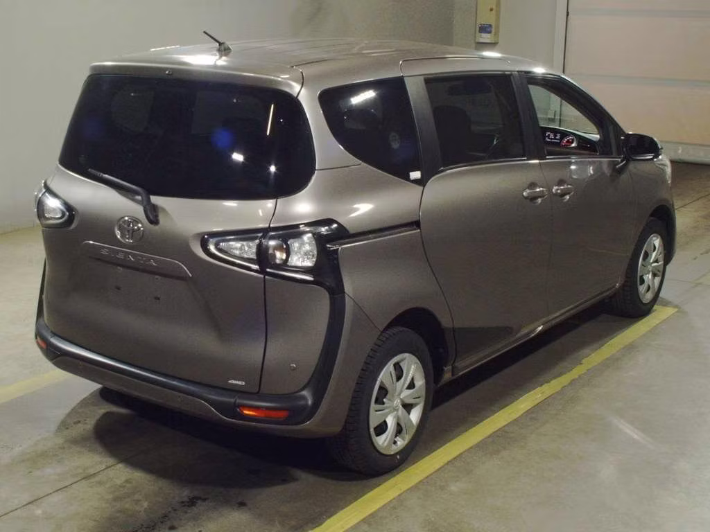 TOYOTA SIENTA