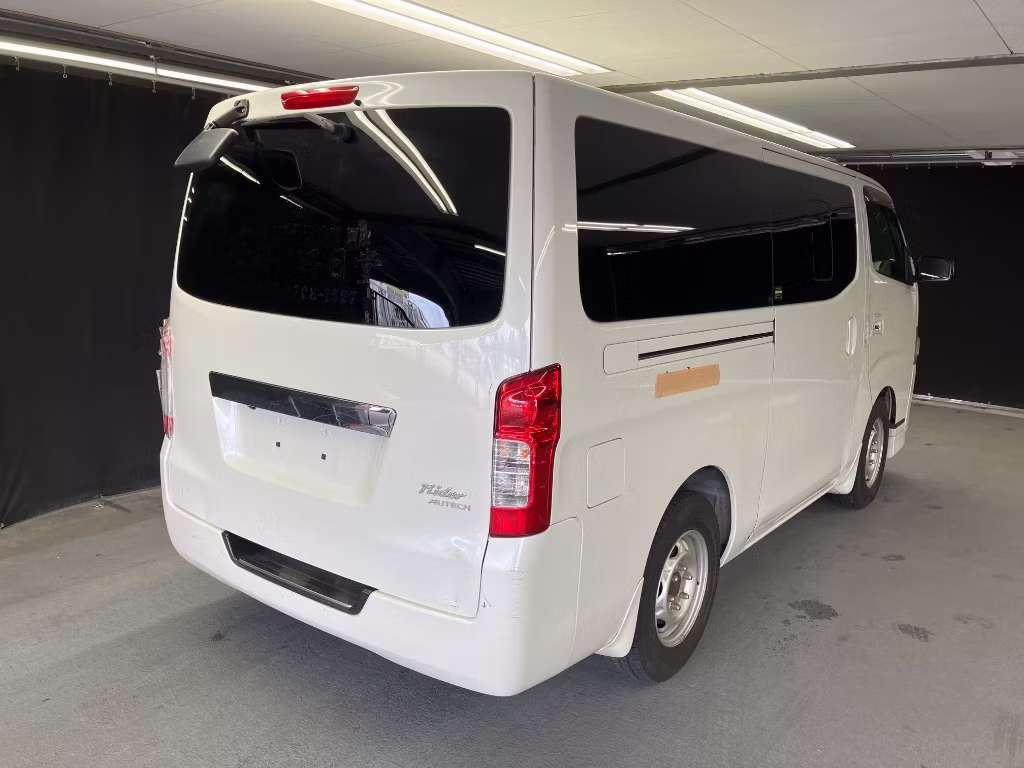 NISSAN NV350 CARAVAN