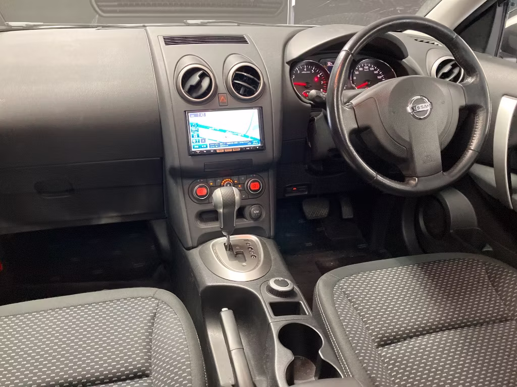 NISSAN DUALIS