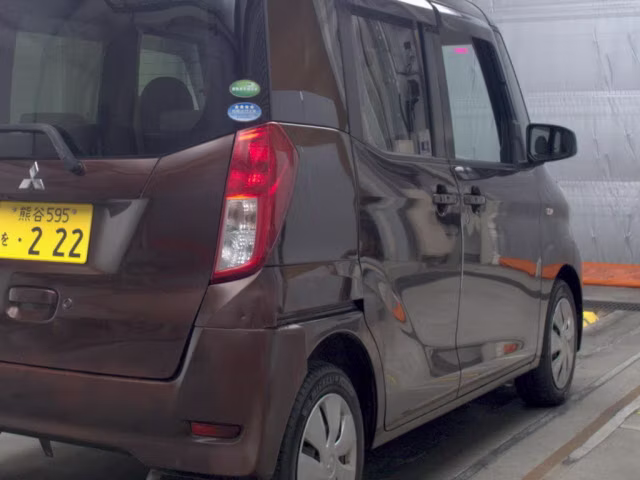 MITSUBISHI EK SPACE